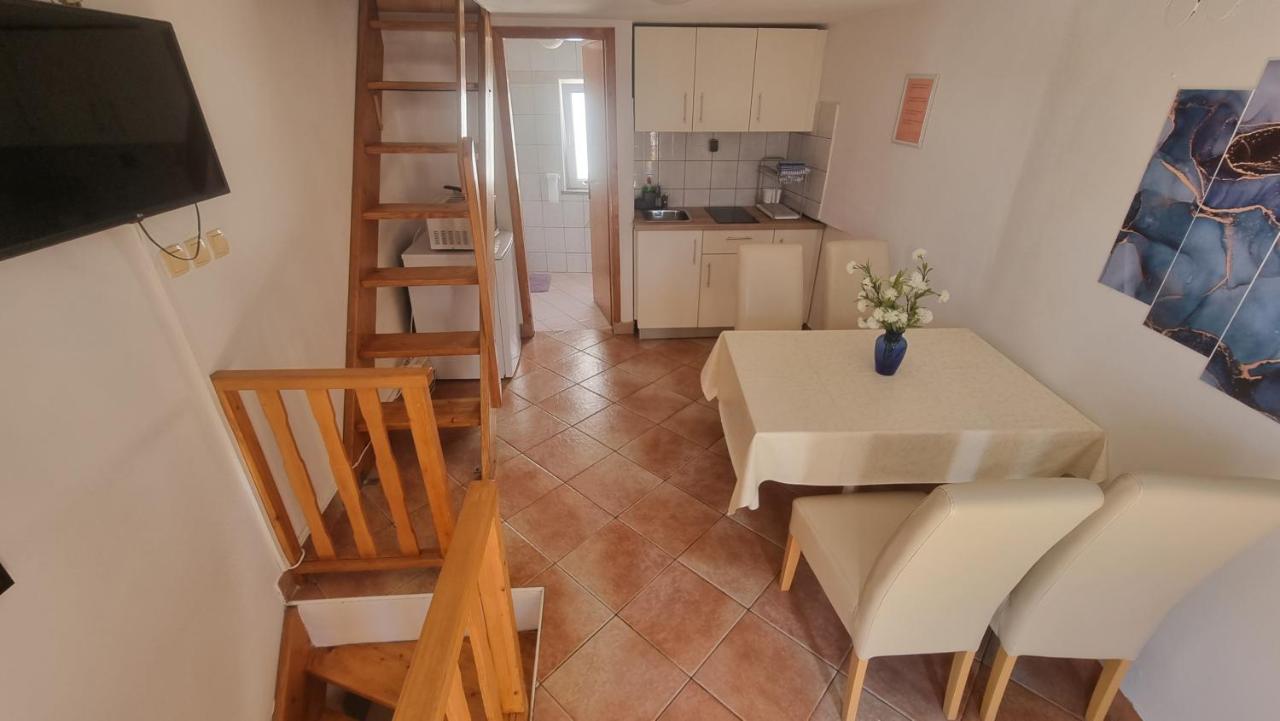 Apartment Igor With Balcony And Sea View Baška Exterior foto