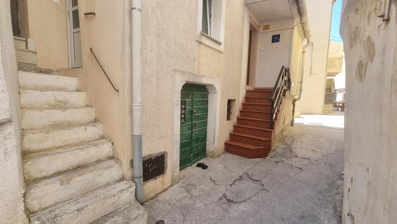 Apartment Igor With Balcony And Sea View Baška Exterior foto